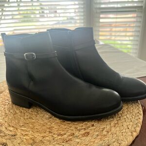 Italian Shoemakers Black Leather Buckle Boots